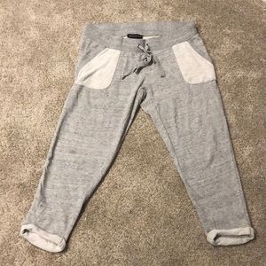 A pea in the pod sweatpants